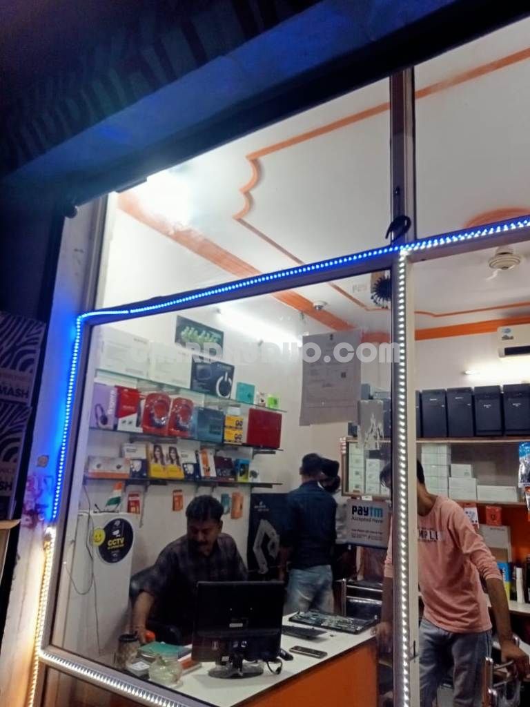 Commercial Shop For Sale in Naaza Market Hazaratganj Lucknow