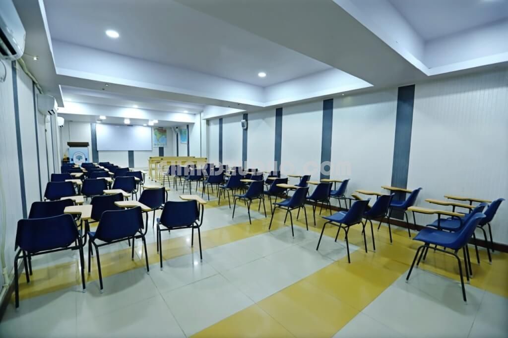 Total Prepration : IAS Coaching With Commercial Building For Sale in Jankipuram Lucknow