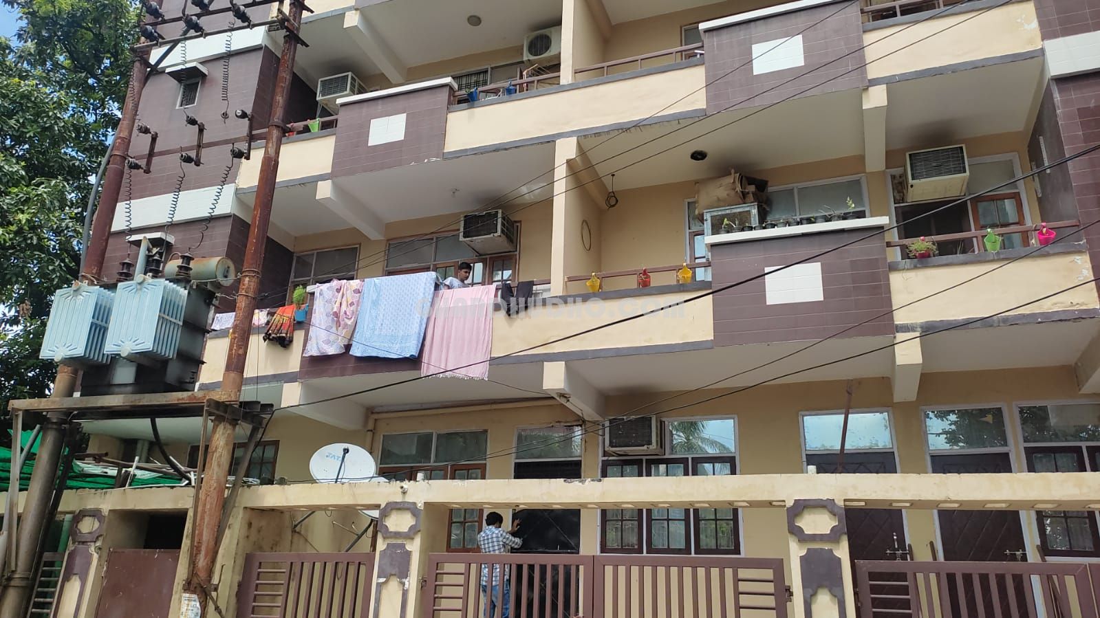 IMT Estate : 3 BHK Flat For Sale In Nirala Nagar Lucknow