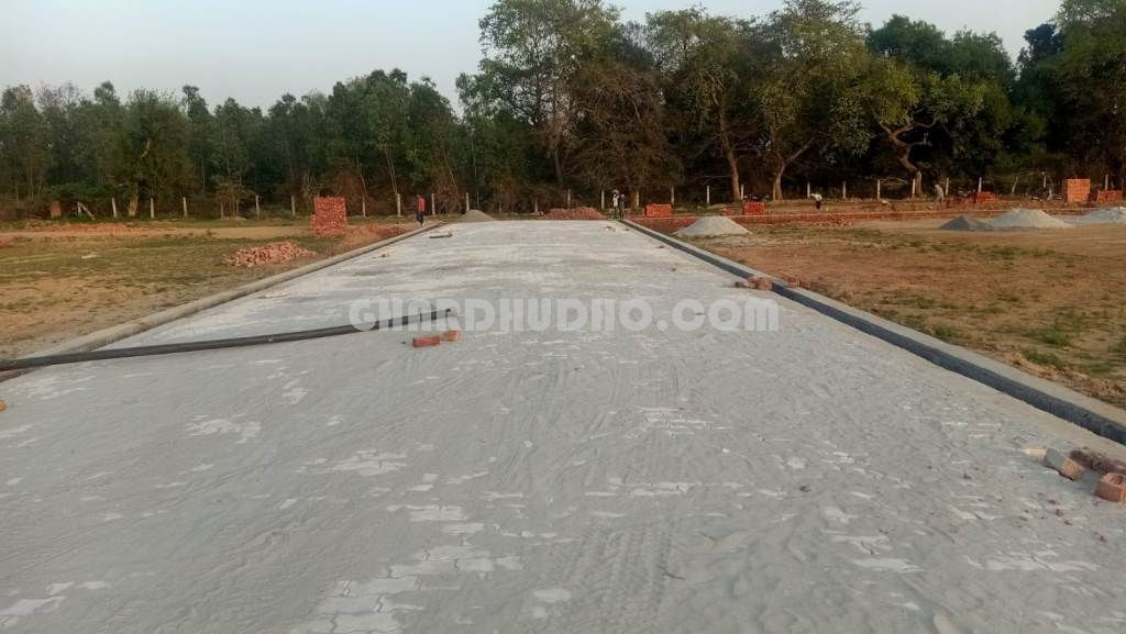 Free Hold Plot For Sale in Munshiganj Raebareli