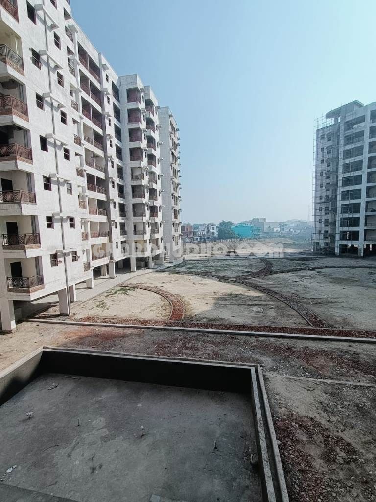 Specious 2/3 BHK Apartment For Sale At Raebareli Road Lucknow