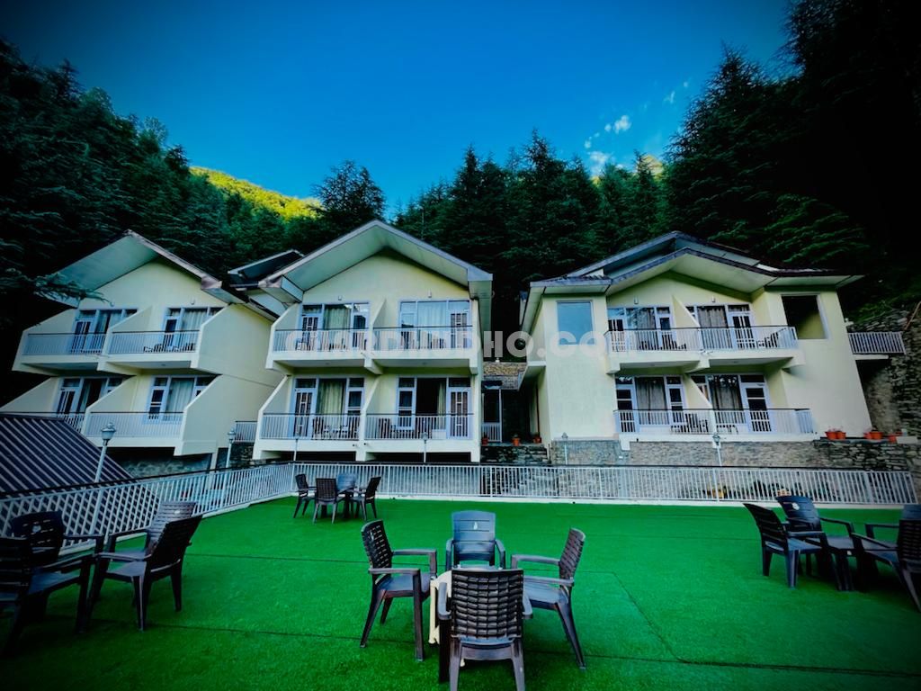 Beautiful Hotel On Lease In Chail Himanchal Pradesh