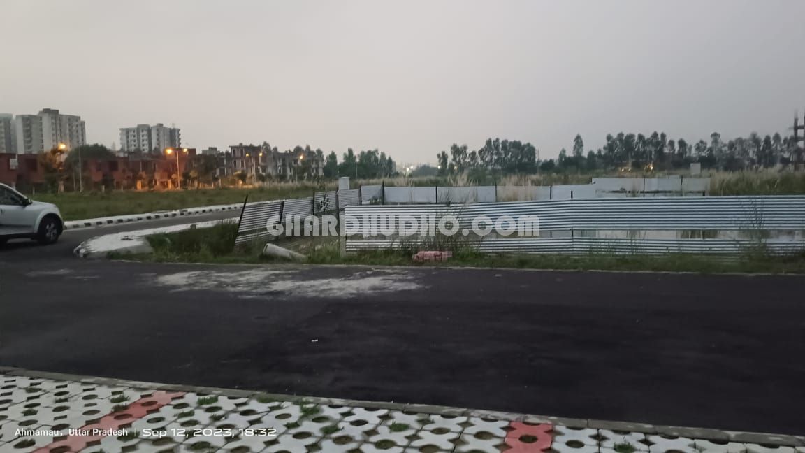 LDA Approved Commercial Plot For Sale In Shushant Golf City Lucknow