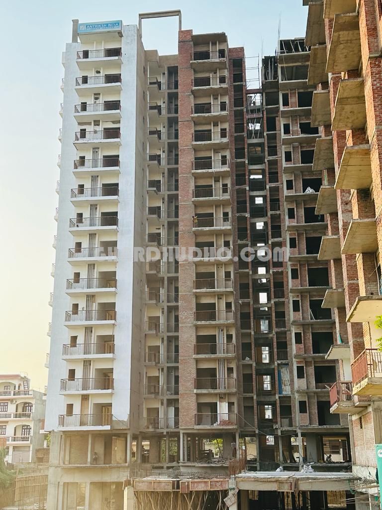 Antriksh Abril Green : 2 & 3 BHK Apartment For Sale In Vrindavan Colony Lucknow