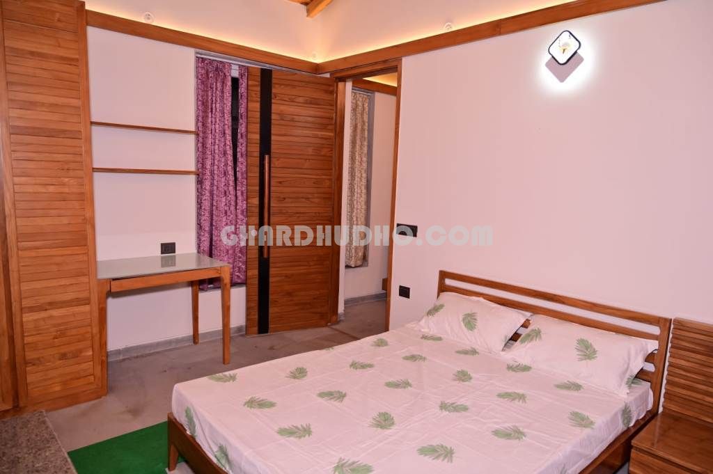 Luxury Cottages For Sale In Bajeri Nanital