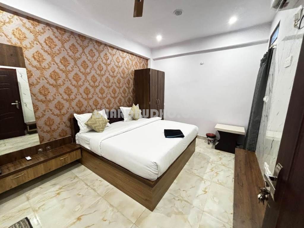 Hotel For Sale In Varanasi