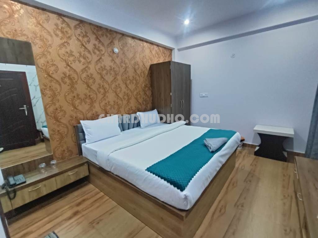 Hotel For Sale In Varanasi