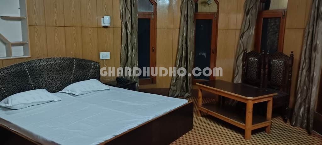 Hotel For Sale In Srinagar