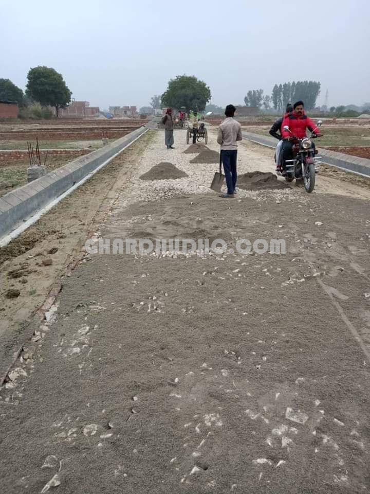 Plot in New Sainik Nagar