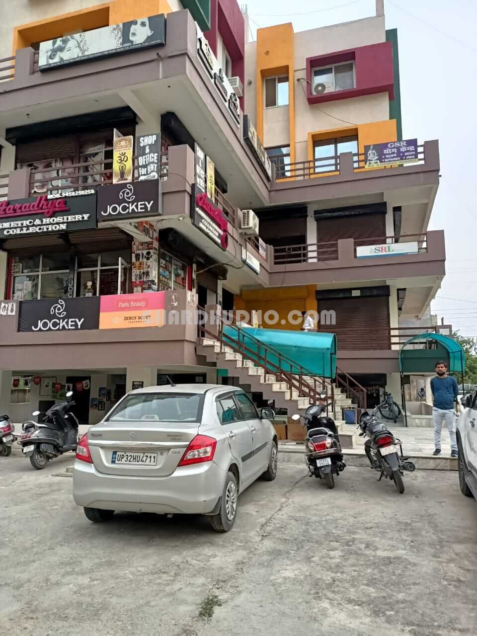 GSR Center Point : Avas Vikash Approved Coomercial Shop & Office For Sale In Vrindavan Yojna Lucknow