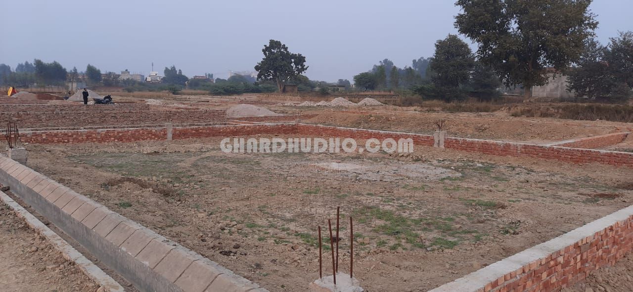 Plot in New Sainik Nagar